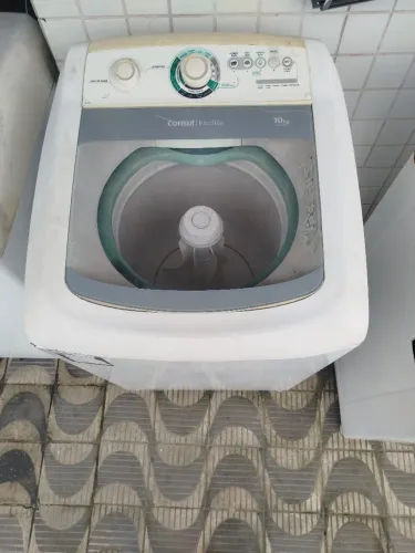 Máquina de lavar consol facilite, em ótimo estado