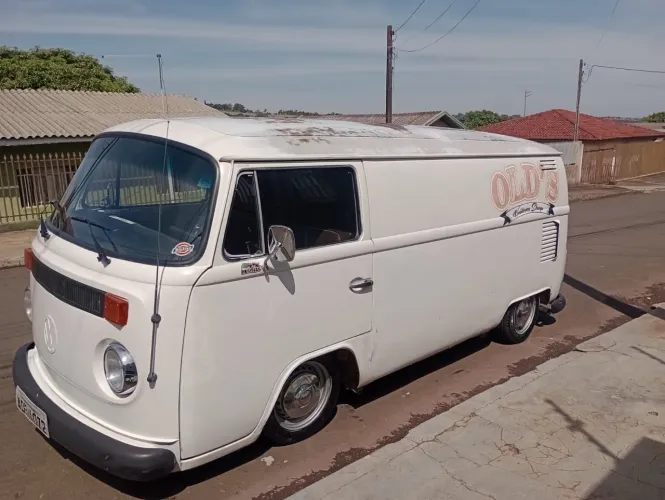 Volkswagen Kombi Furgão 1993
