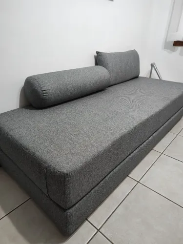 Sofá cama 2 lugares novinho TokStok