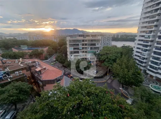 EXCELENTE APARTAMENTO 3 QUARTOS VISTA MAR - INFRAESTRUTURA TOTAL