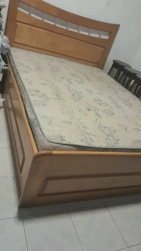 Vendo cama de casal ótimo estado 