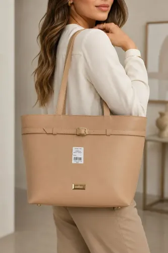 Bolsa da marca Couro Fino no tamanho grande