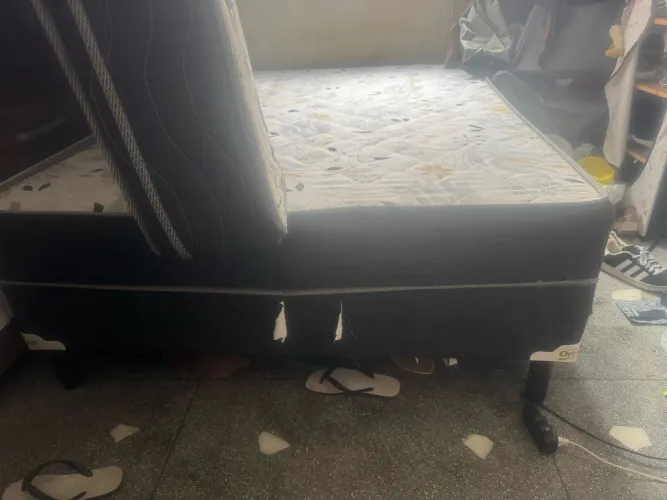Cama box com colchão