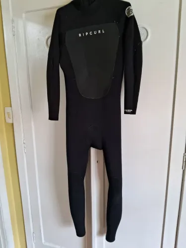 Vendo Long Jonh Rip Curl 3,2 pouco uso