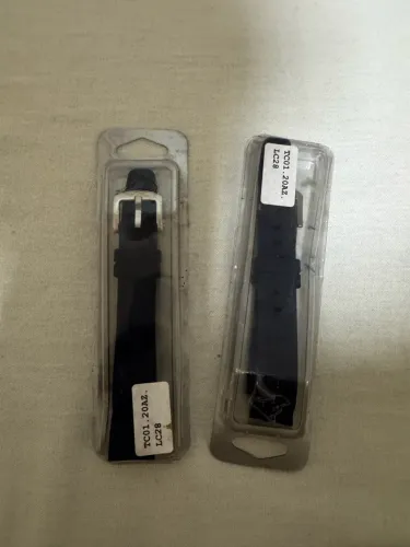 Duas pulseiras para relógio novas na embalagem