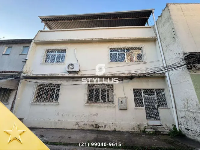 Casa Triplex com Terraço e Suíte em Vila Residencial em Madureira! M30K