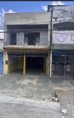 casa com um ponto comercial Boa localização