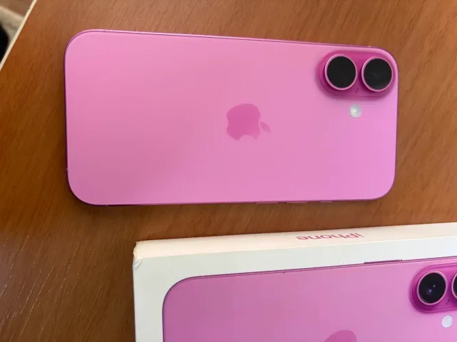 iPhone 16