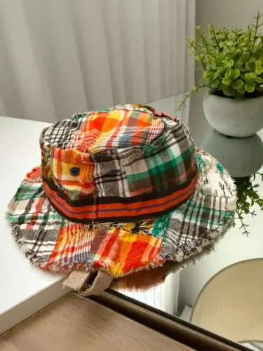 chapéu old navy patchwork 3-6 meses