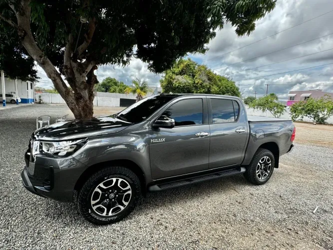 Toyota Hilux CD SRV 4X4 2.8 TDI Diesel Aut. 2022