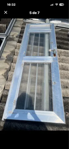 Porta em alumínio reforçado 