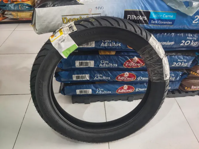 Pneu Pirelli 100/90-18 novo