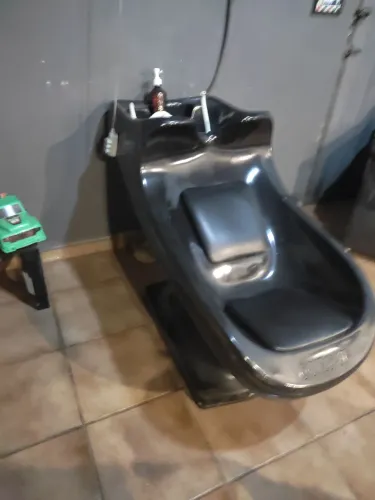 Lavatório de acrílico