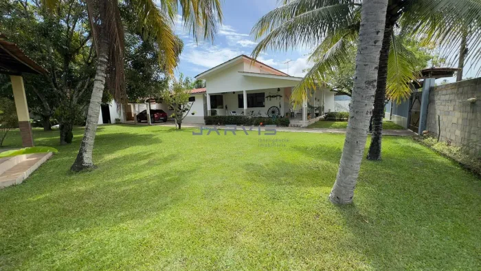 Vendo casa na Praia de Sauaçuhy - 4 suítes - terreno 30x30 - 245m de construção