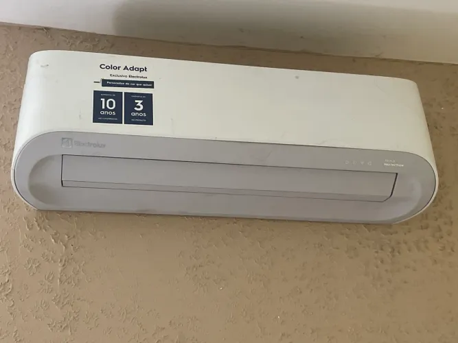 Vendo ar-condicionado eletrolux