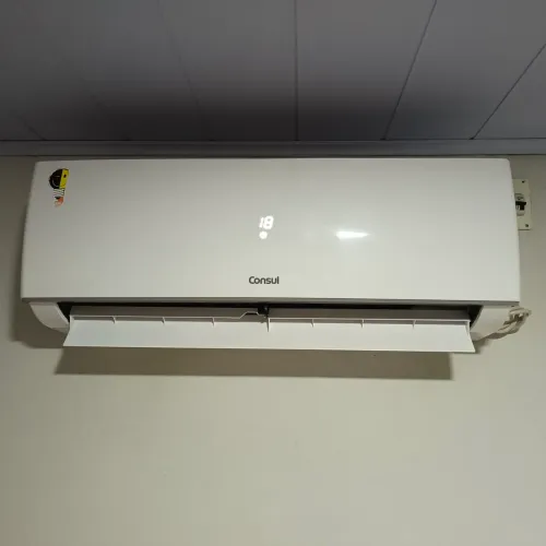 18 mil BTUS Gela muito. Ac Cartão.