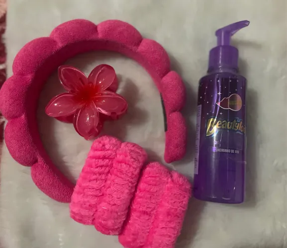 Kit Skin Care Tiara + Pulseira + Sabonete líquido + Presilha