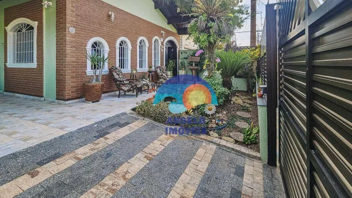 Casa com 3 quartos à venda, 160 m² por R$ 650.000 - Balneário Três Marias - Peruíbe/SP
