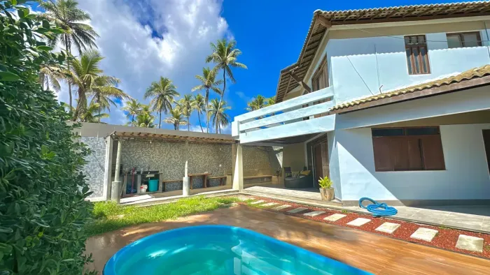 Casa Pé na Areia Vilas do Atlântico | Piscina Privativa | 3 Quartos 1 suite