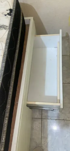 CAMA SOLTEIRO, COM GAVETA NA LATERAL!!