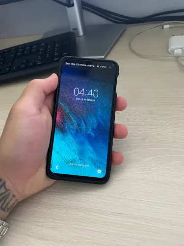 Samsung S10E