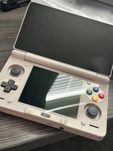 Ayn thor pro Raibow 12gb 256gb