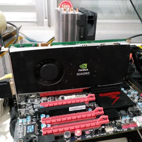 NVIDEA QUADRO FX 3800 - 1GB
