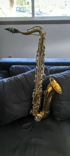 Saxofone tenor King Cleveland 615