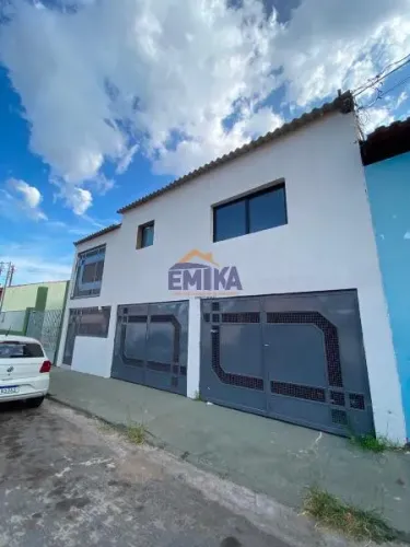 Casa com 5 quarto(s) no bairro Imperial em Cuiabá - MT