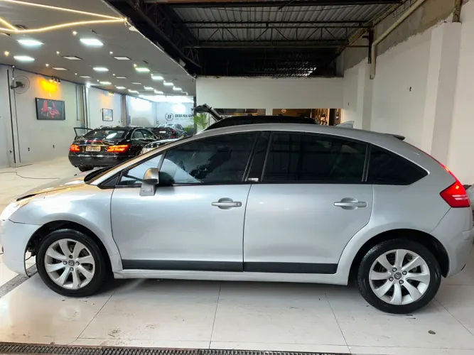 Citroen C4 Excl.2.0/2.0 Solaris Flex 16V 5P Aut. 2010