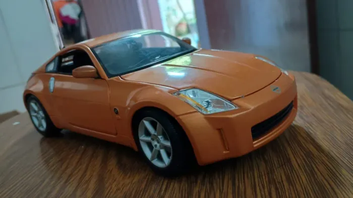 Nissan 350z laranja Lê Mans Sunset 1/18 Maisto Special edition