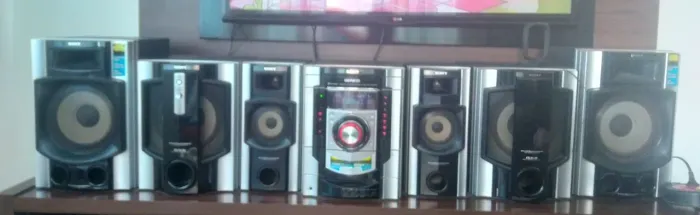 Som Sony Genezi