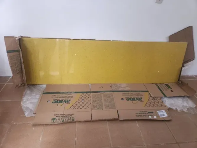 Pedra Silestone Amarela ou Sahar