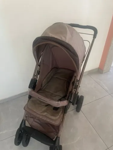 Carrinho de Bebê Dobravél Galzerano