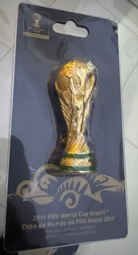 Troféu Copa do Mundo - FIFA - produto oficial - miniatura