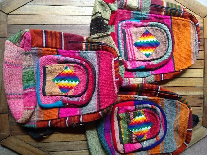 Mochilas importadas do Peru 