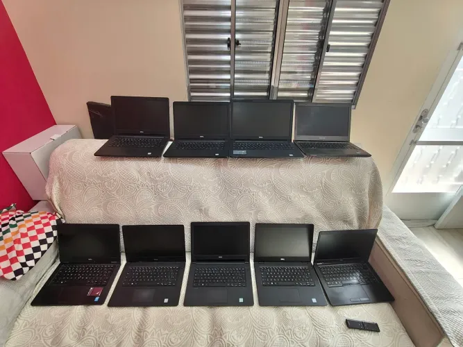 Lote com 9 Notebooks Dell Funcionando - Core i5 e Core i3