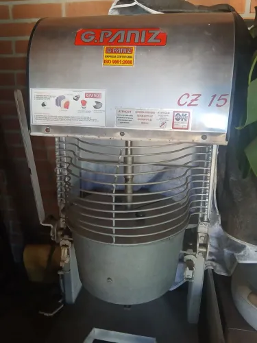 Amassadeira Masseira Industrial da marca G.Paniz, modelo CZ 15.