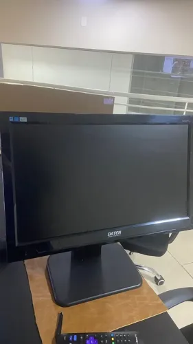 Monitor AOC 19,5 pol Horizontal e Vertical