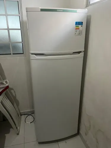 Geladeira Consul - Apenas 3 meses de uso (Leia a descrição)