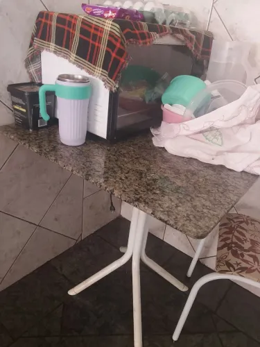 Mesa pequena.