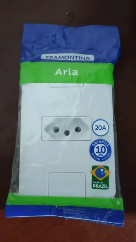 Tomada de 20