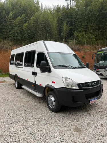 Iveco Daily Minibus Fretamento Longo 50c17 3.0 16V 170cv Diesel Mec. E5 2019