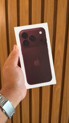 iPhone 18 pro Max 256gb BORDO LACRADO