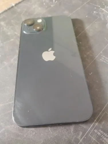 Iphone 13 com tela branca