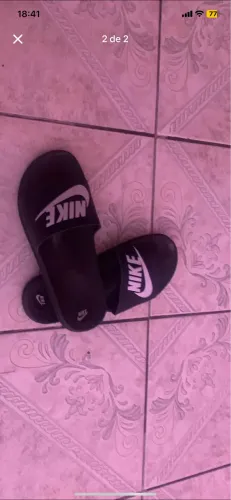 Sandália Nike falsificada