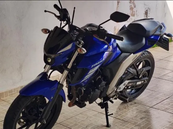 FAZER 250