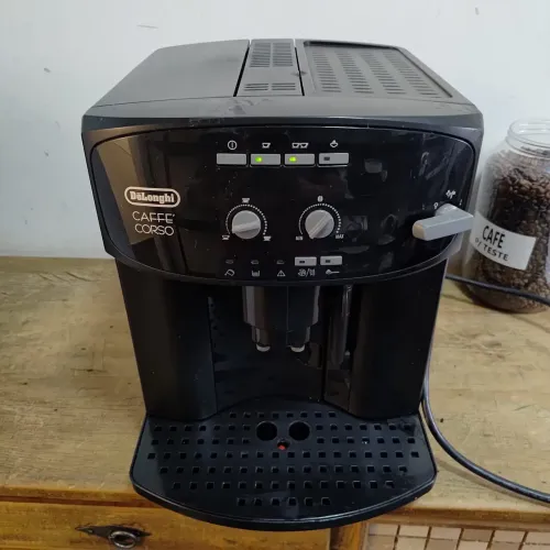 Máquina de café Delonghi Corso-110 volts
