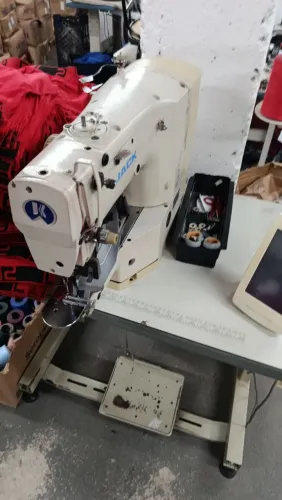 Vendo máquina de travete jack em excelente estado