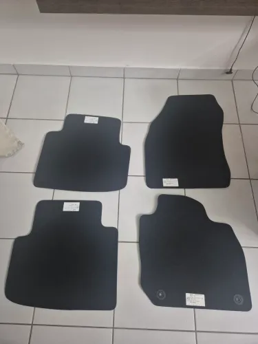 Tapete de carro Tcross original zerado nunca usado